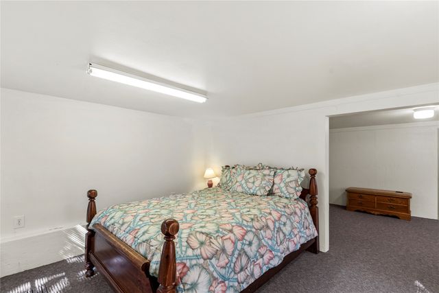 226 Bushwhacker Drive, Mabank, TX 75156