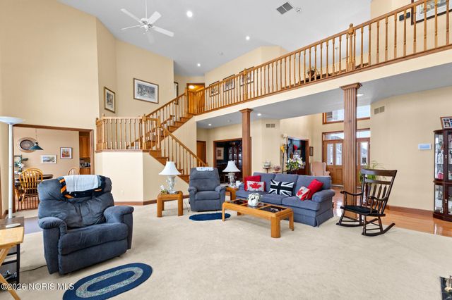 1338 Pine Valley Drive, Bowling Green, OH 43402