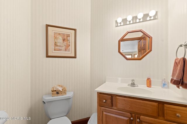 1338 Pine Valley Drive, Bowling Green, OH 43402