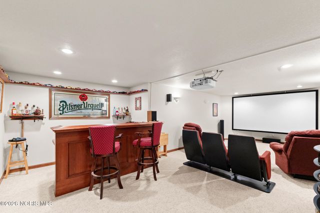 1338 Pine Valley Drive, Bowling Green, OH 43402