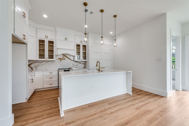 2908 Prospect Avenue, Fort Worth, TX 76106