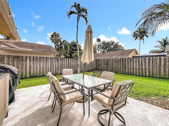 8060 NW 51st Ct 8060, Lauderhill, FL 33351