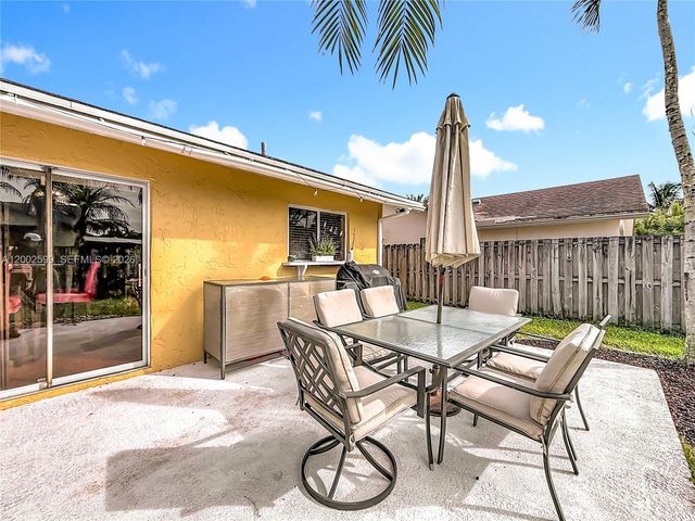 8060 NW 51st Ct 8060, Lauderhill, FL 33351