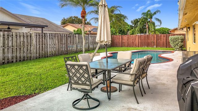 8060 NW 51st Ct 8060, Lauderhill, FL 33351