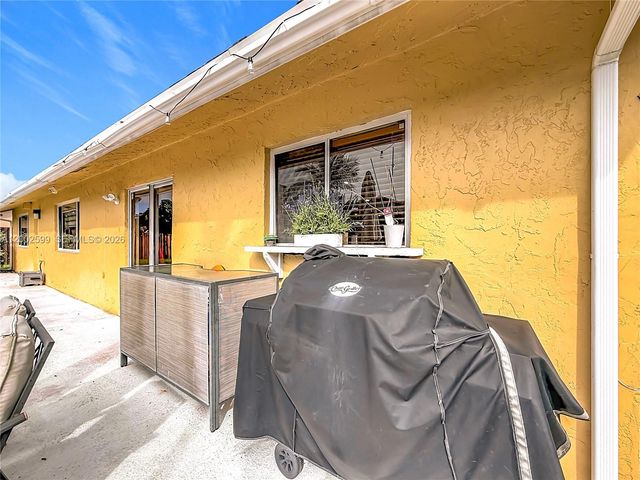 8060 NW 51st Ct 8060, Lauderhill, FL 33351