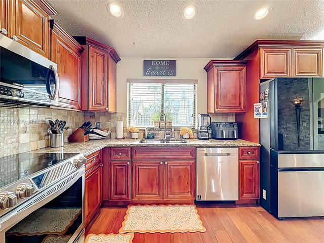 8060 NW 51st Ct 8060, Lauderhill, FL 33351