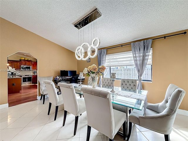 8060 NW 51st Ct 8060, Lauderhill, FL 33351