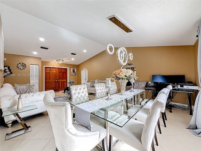 8060 NW 51st Ct 8060, Lauderhill, FL 33351