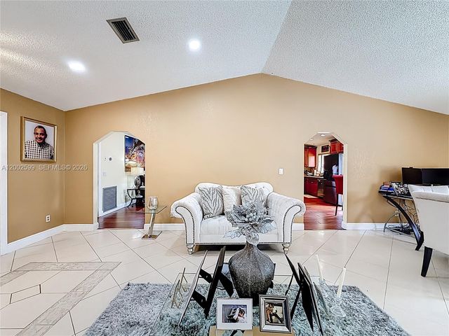 8060 NW 51st Ct 8060, Lauderhill, FL 33351