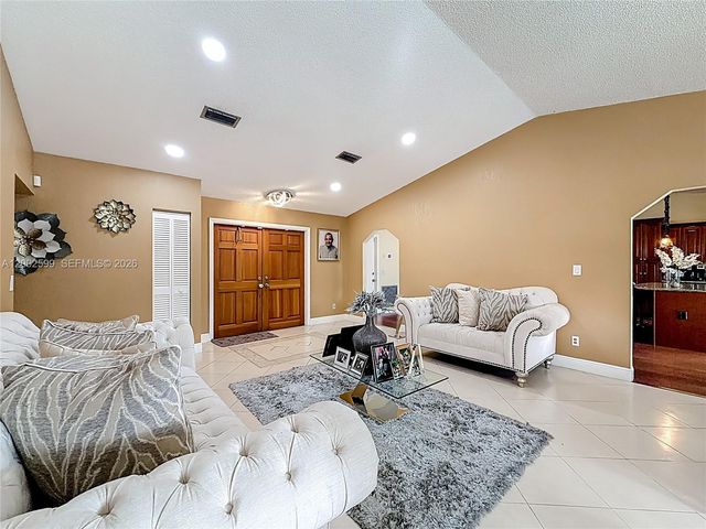 8060 NW 51st Ct 8060, Lauderhill, FL 33351