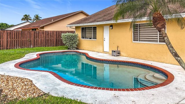 8060 NW 51st Ct 8060, Lauderhill, FL 33351