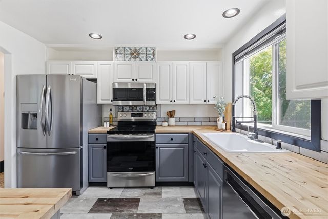 6506 83RD Place NE, Marysville, WA 98270
