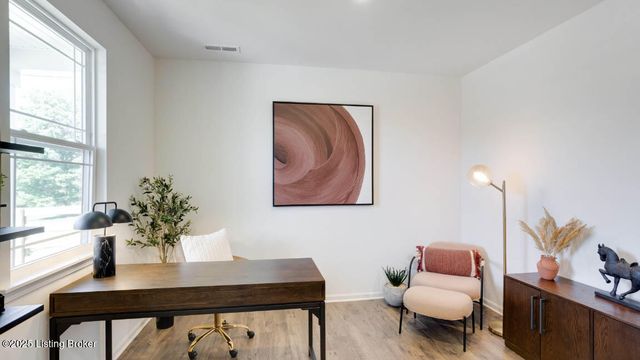 11037 Pheasant Hill Cir, Louisville, KY 40229