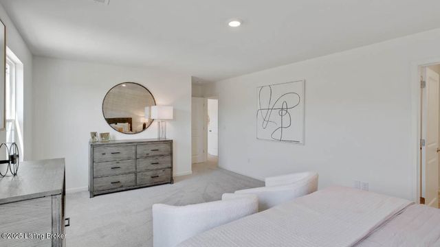 11037 Pheasant Hill Cir, Louisville, KY 40229