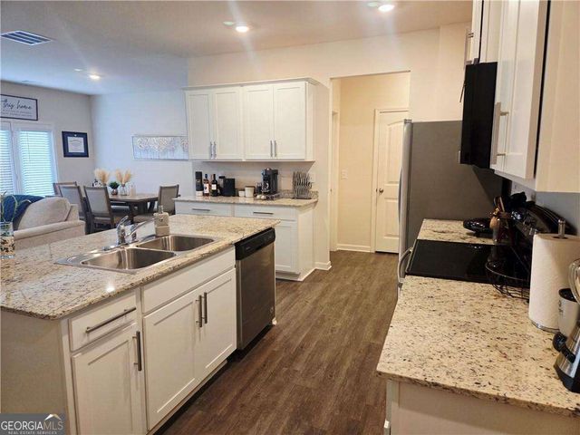 5192 Barberry Avenue, Oakwood, GA 30566