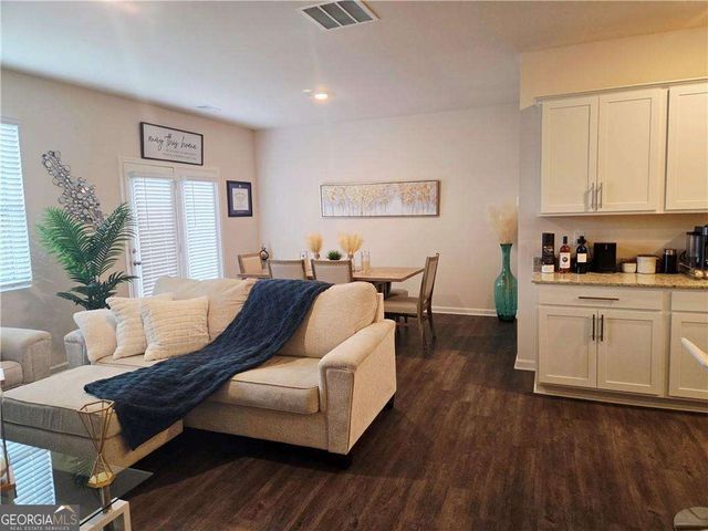 5192 Barberry Avenue, Oakwood, GA 30566