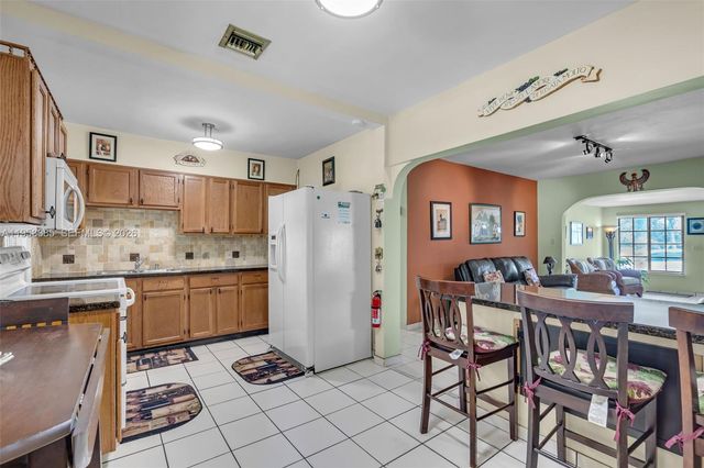 249 Carlisle Dr, Miami Springs, FL 33166