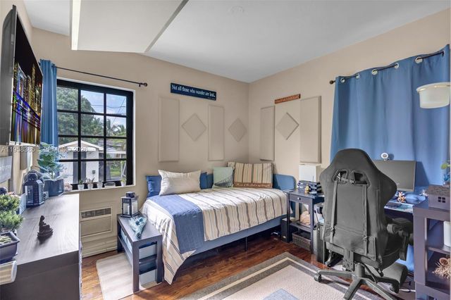 249 Carlisle Dr, Miami Springs, FL 33166