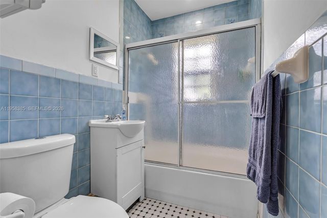 249 Carlisle Dr, Miami Springs, FL 33166