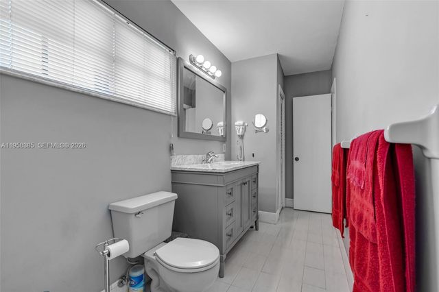 249 Carlisle Dr, Miami Springs, FL 33166