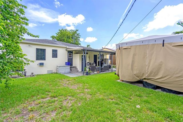 249 Carlisle Dr, Miami Springs, FL 33166