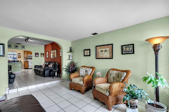 249 Carlisle Dr, Miami Springs, FL 33166