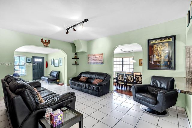 249 Carlisle Dr, Miami Springs, FL 33166