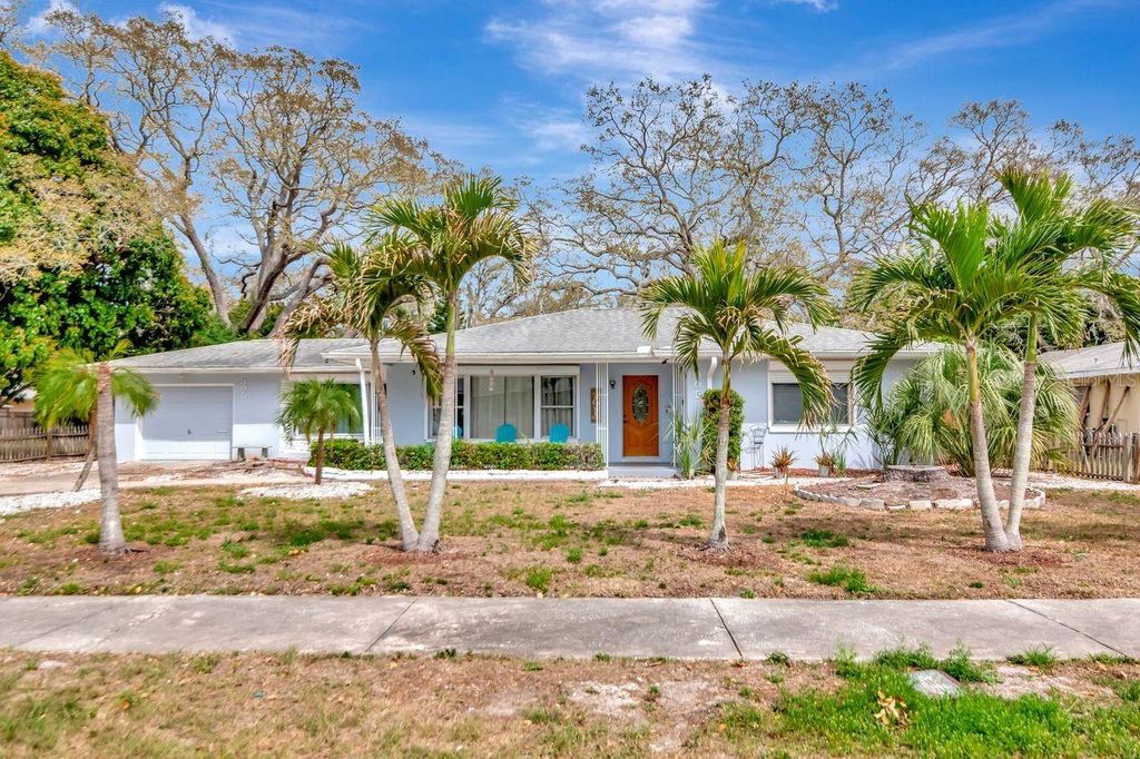 305 BAKER AVENUE, Clearwater, FL 33755