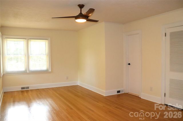 415 High Circle NW, Lenoir, NC 28645