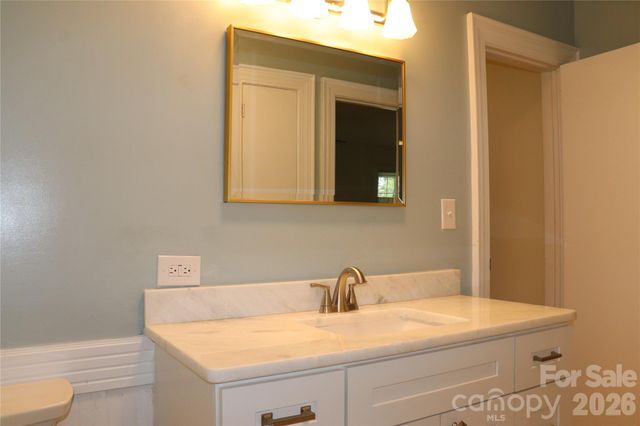 415 High Circle NW, Lenoir, NC 28645