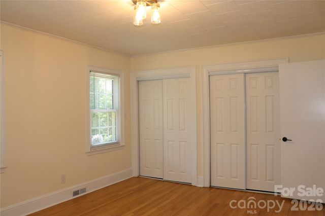 415 High Circle NW, Lenoir, NC 28645