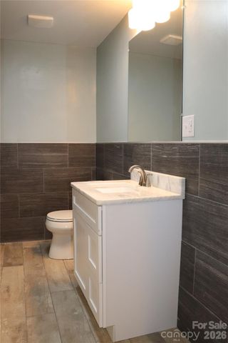 415 High Circle NW, Lenoir, NC 28645