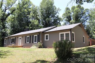 415 High Circle NW, Lenoir, NC 28645