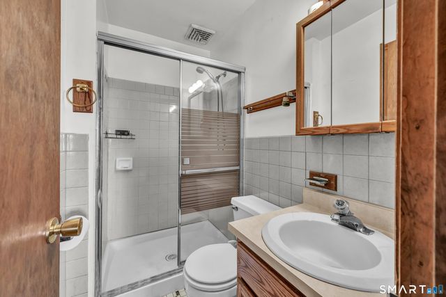 50 Farm Street, Danbury, CT 06811