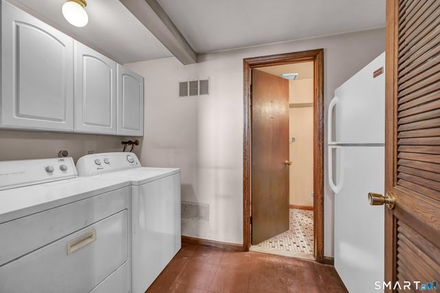 50 Farm Street, Danbury, CT 06811