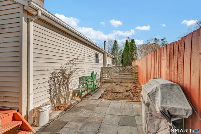 50 Farm Street, Danbury, CT 06811