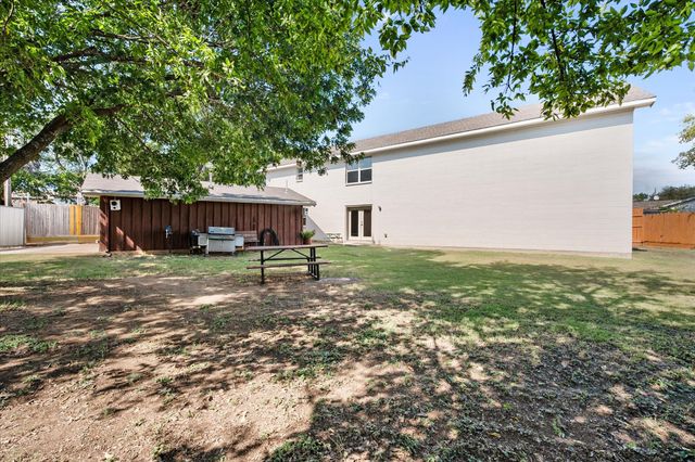 2548 Wood Valley Place, Dallas, TX 75211