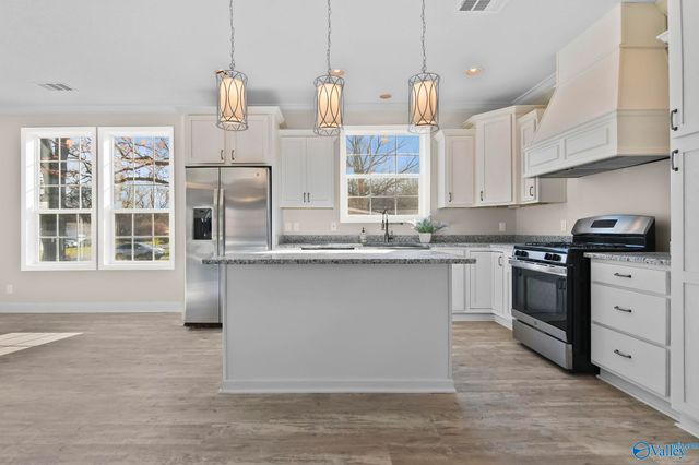 1502 Rison Avenue NE, Huntsville, AL 35801