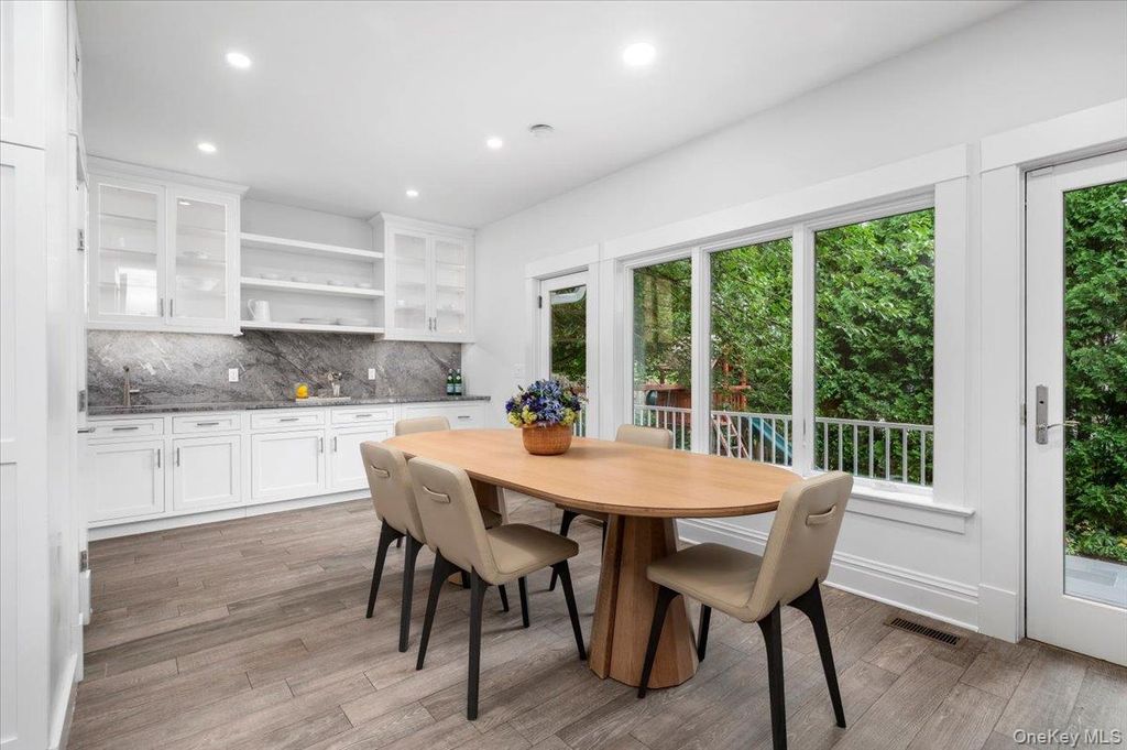 10 Wildwood Road, Larchmont, NY 10538 — photo 3