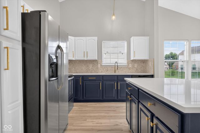 6540 Abby Lane, Zionsville, IN 46077