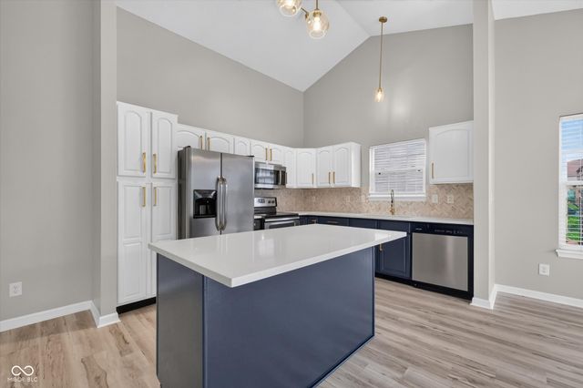 6540 Abby Lane, Zionsville, IN 46077
