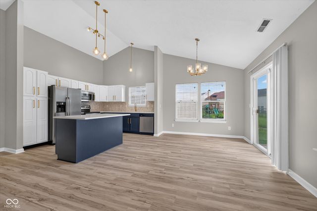 6540 Abby Lane, Zionsville, IN 46077