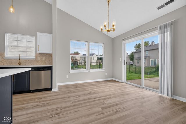 6540 Abby Lane, Zionsville, IN 46077