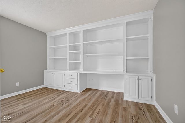 6540 Abby Lane, Zionsville, IN 46077