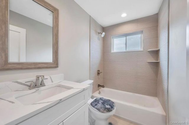 42 Volta Drive, Deer Park, NY 11729