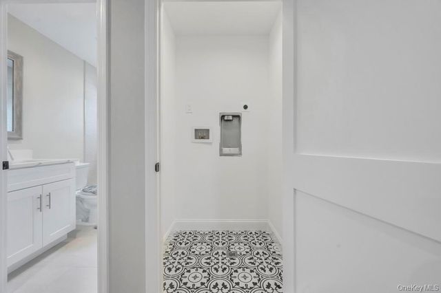 42 Volta Drive, Deer Park, NY 11729