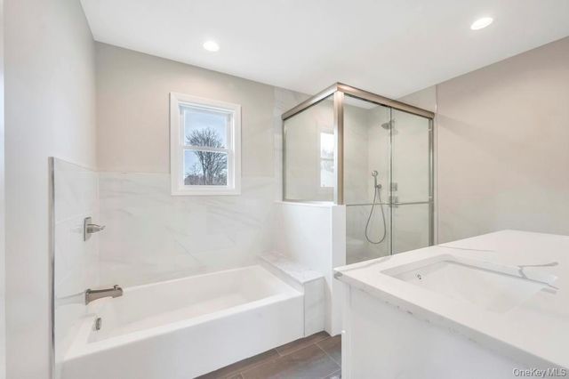 42 Volta Drive, Deer Park, NY 11729