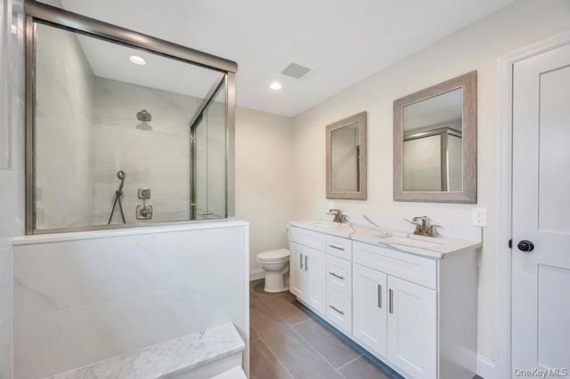 42 Volta Drive, Deer Park, NY 11729