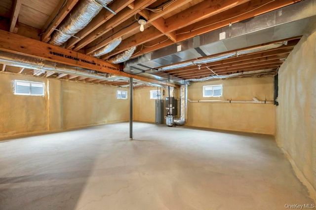 42 Volta Drive, Deer Park, NY 11729