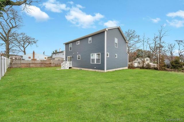 42 Volta Drive, Deer Park, NY 11729